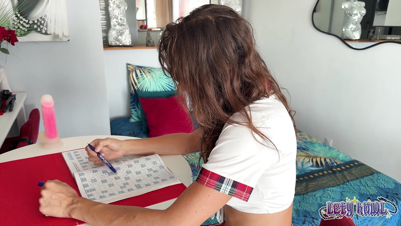 Rever para o Início do Ano Escolar Novo me fura. Eu prefiro ter prazer anal