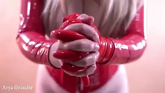 Fétiche des gants courts en latex rouge. Full HD, vidéo romantique lente de rêves pervers. Fille aux seins nus.