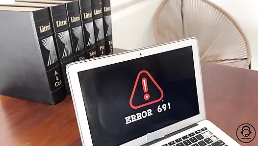 Милфа Бойретт трахается с компьютерным техником