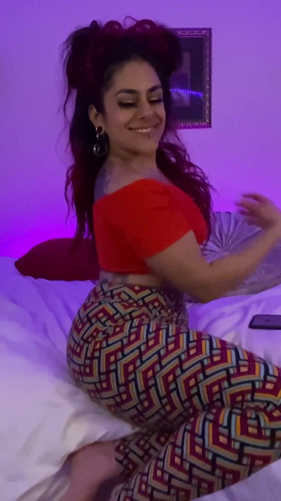 Hot Latina Sucks Rome Majors BBC Until She Gets a Facial