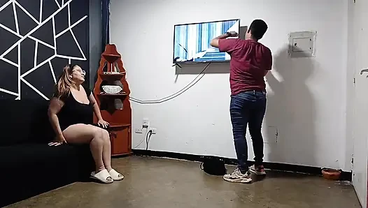 Sapphire Seduces the Cable Repair Man