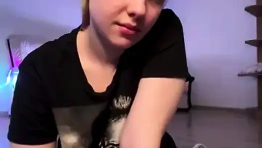 Jucielussie amına boşalıyor yakın çekim