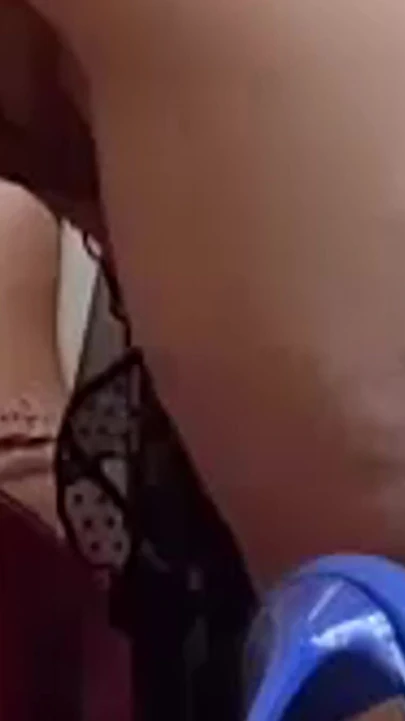 Muss-moment von "sexy 53 jahre alte dame braucht harten schwanz ihres schülers reiten"