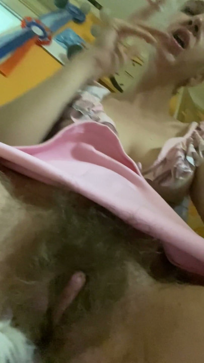 Smoking hairy pussy | Clip 1
