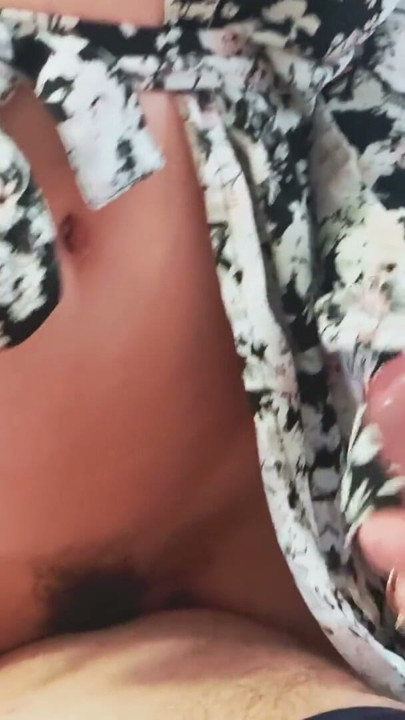 Bacağında Orgazm! Amatör porno video! | Bölüm 1
