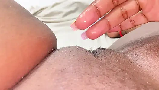 I put on tight shorts and itch my vagina and I manage to get a good orgasm