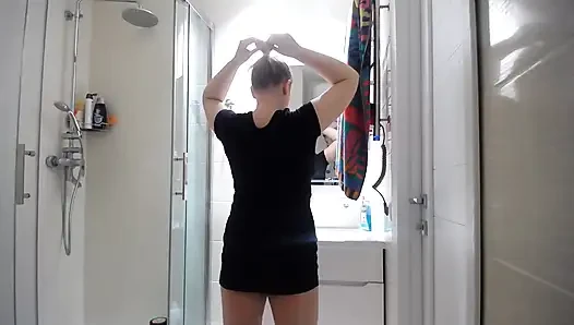 Teen Girl Do Mask for Face