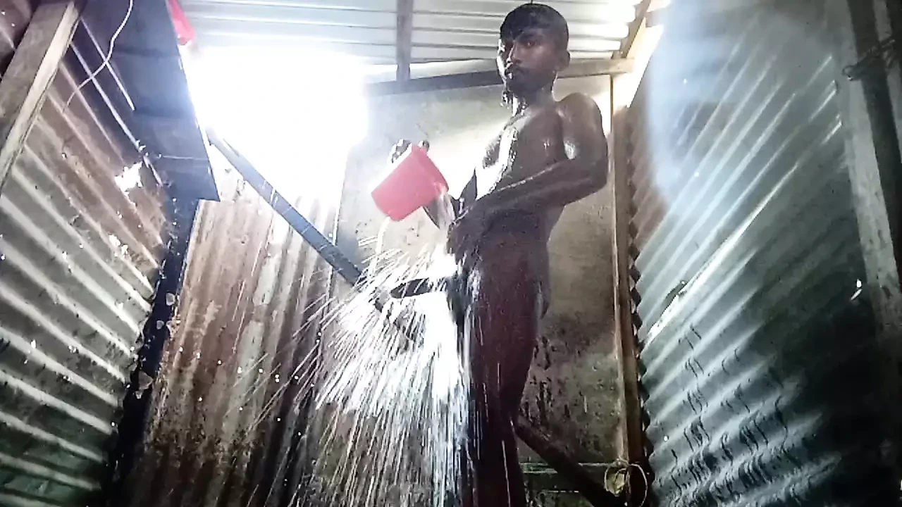 Boni shower sex video gay teens 18