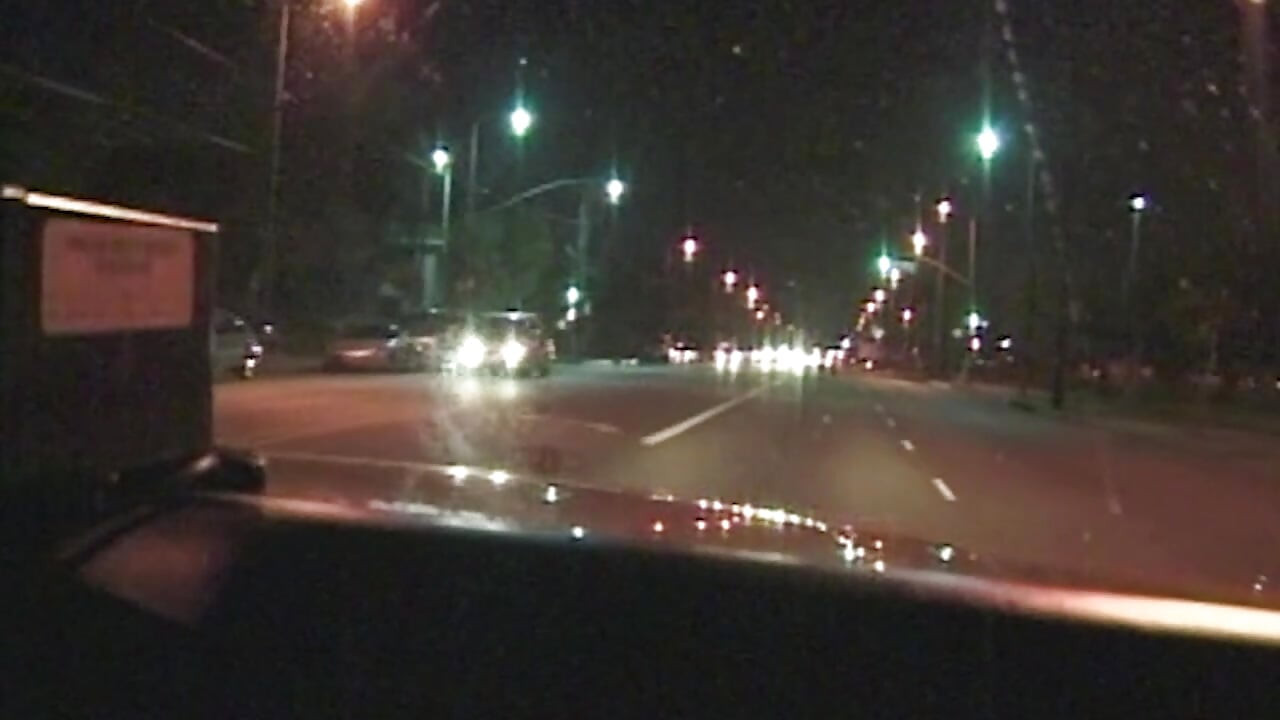 Wilde Taxifahrt: Heiße Blonde im Auto