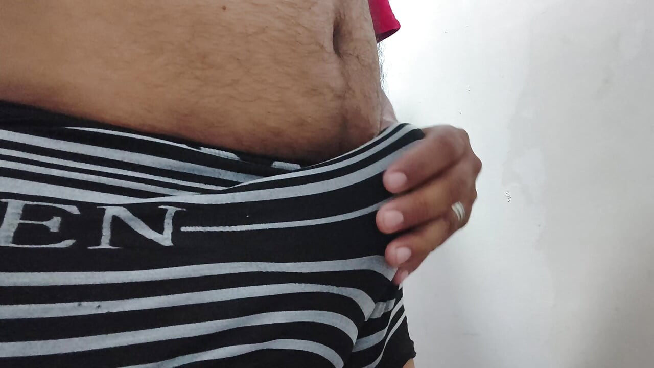 Tocando meu pênis