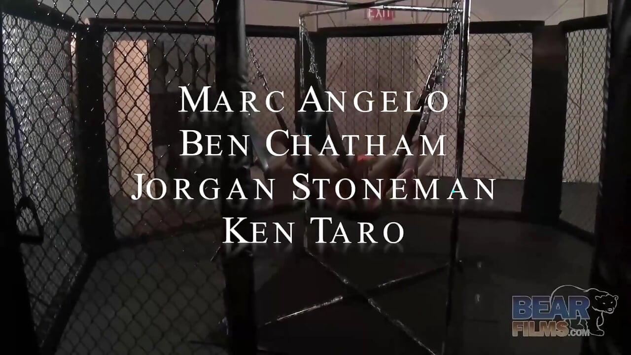 Bearfilms Ben Chatham dan Jorgan Stoneman menikmati gangbang BDSM