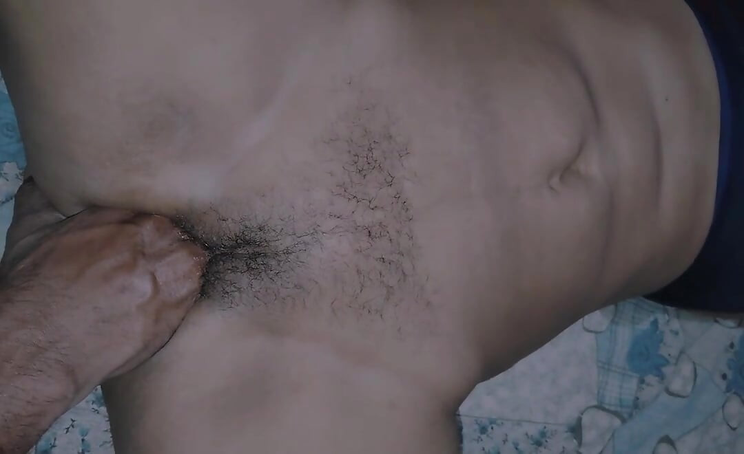 He put his hand in his wife's pussy and inserted the cucumber, the pussy and ass exploded.