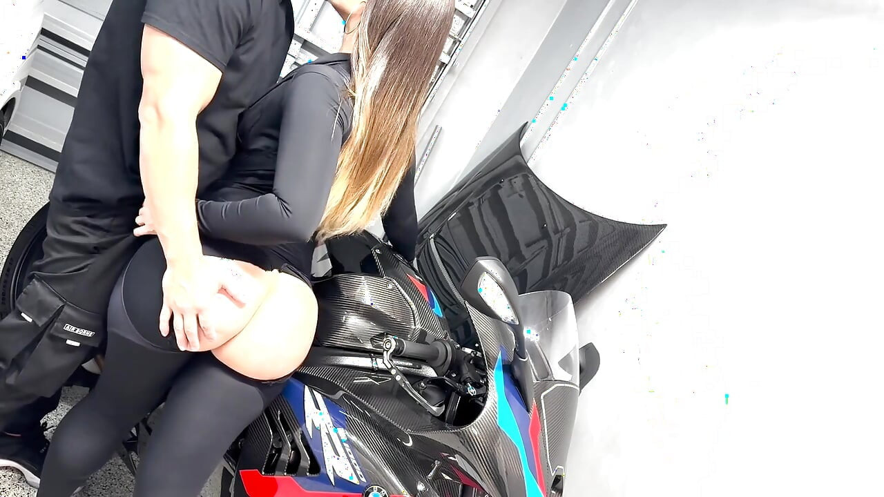 Kelsi Monroe & Teddy Tarantino - Big Booty - 3 Lambo Plot