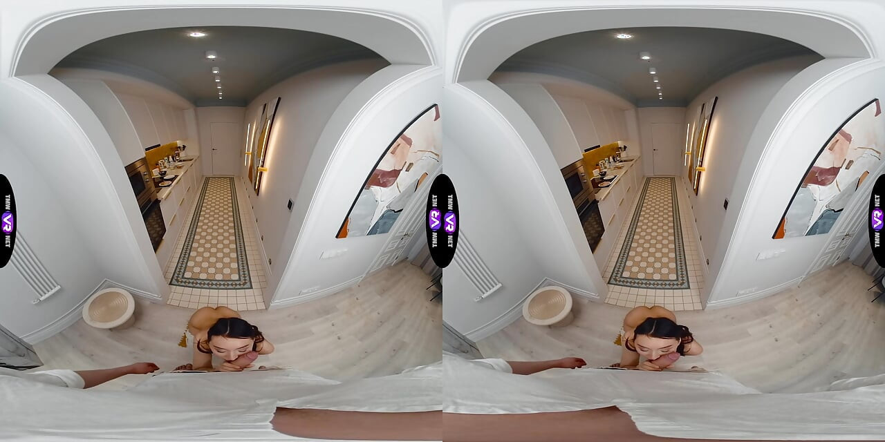 Ashly Rabbit kahvaltı yerine ateşli sabah anal servisi yapıyor - teenmegaworld