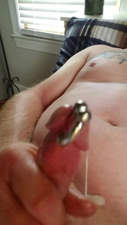 Cumming with big horseshoe