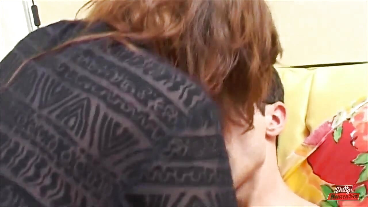 Hot brunette gives blowjob and fucked hard