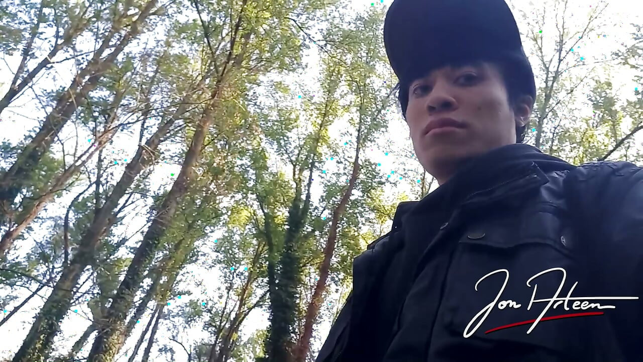 Gay boy Jon Arteen freeballing showing his dick and naked ass outdoor