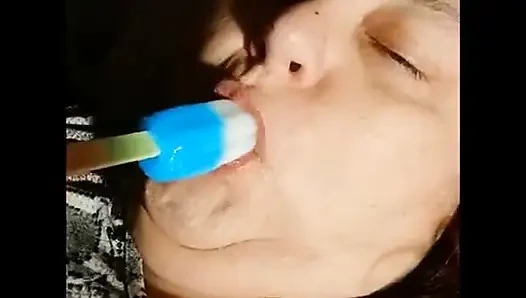 Dondurma, muz ve dondurmayı seviyorum Yum