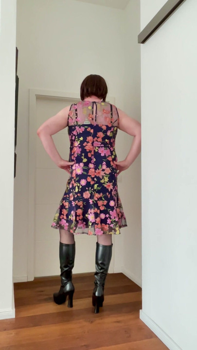 Nicolette in a great, sexy summer dress with platform high-heel boots