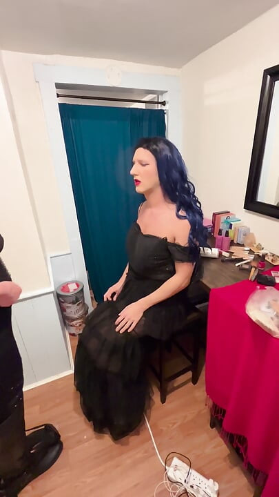Psychic Predicts He Will Become a Woman