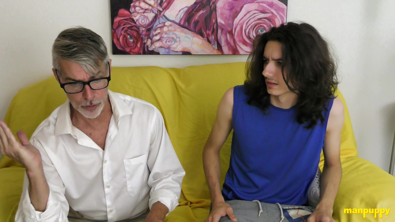 ケイド・シャラメはリチャード・レノックスによって手錠された彼の最初の負荷を手に入れました