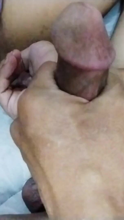 I FINGERING MASSEUR HAIRY PUSSY WHILE JERKING OFF MY COCK | Clip 1