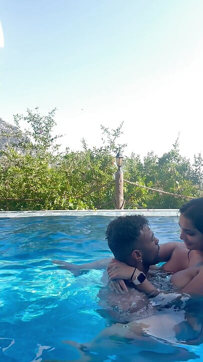 Being Unfaithful to My Husband with the Huge Cock Neighbor in the Pool Yasmina Khan