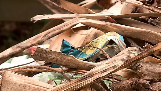 Aksi threesome panas dengan cewek cantik berambut cokelat