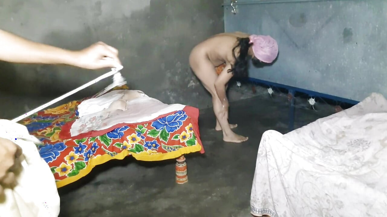 Indian kamwali bai ki chudai desi maid fucked by house owner at home in clear hindi voice