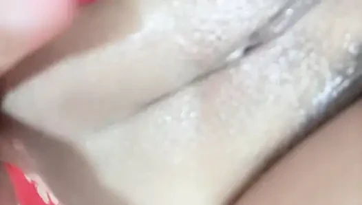 Vagina perawan saudara tiri, aku menggodanya dengan penisku yang besar dan ujungku
