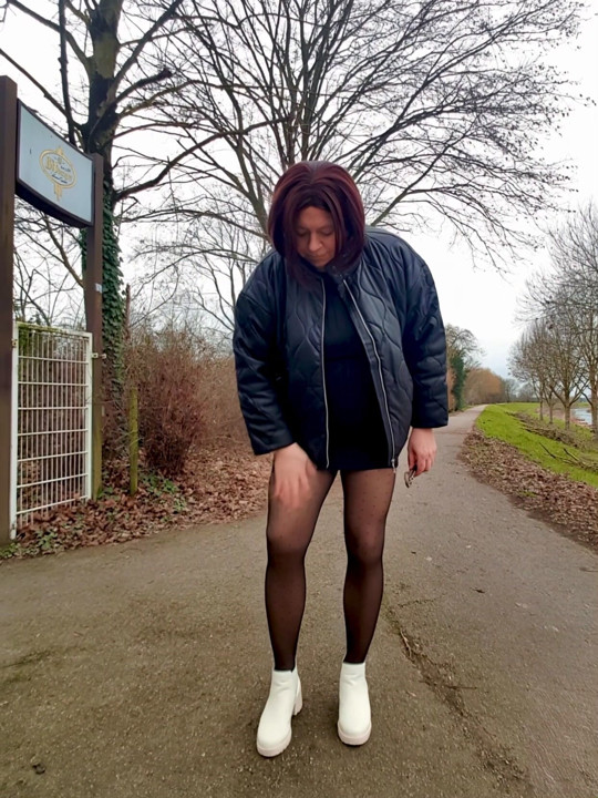 Nicolette πλεκτό φόρεμα καλσόν και μπότες Chelsea