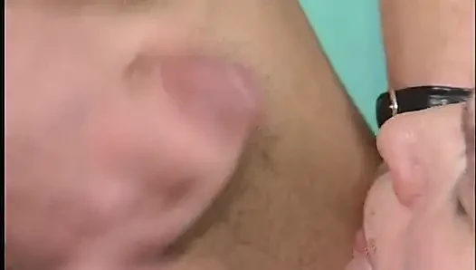 Wanita dewasa dientot sama kontol tebalnya