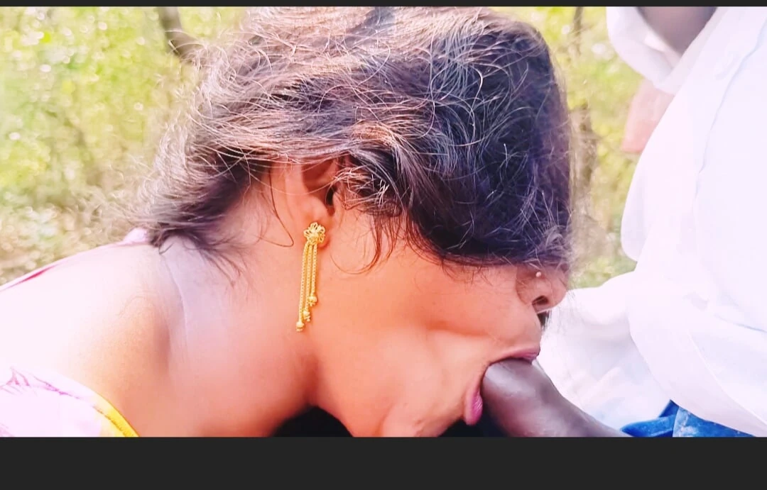 Mamada al aire libre y sexo con novio hablando sucio telugu