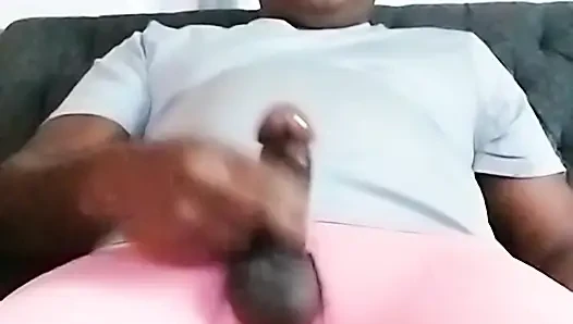 Kanepede mastürbasyon yapıyor