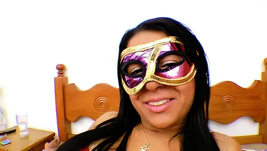 Mysterious Brunette: She Didn't Want to Take off Her Mask and Released Everything