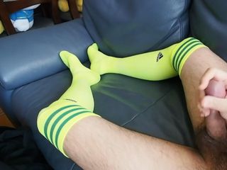 Мастурбація футбольних шкарпеток