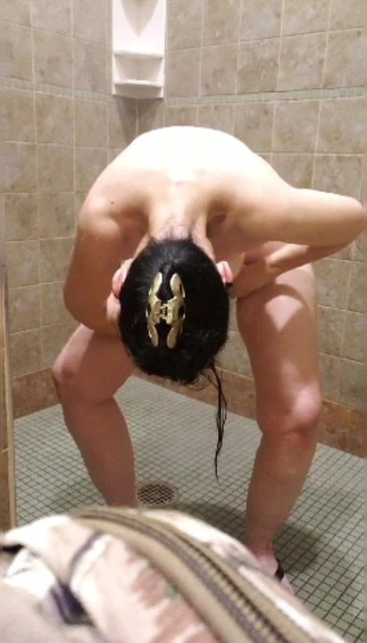 a funny lol shower time at truckstop n a lil teasin