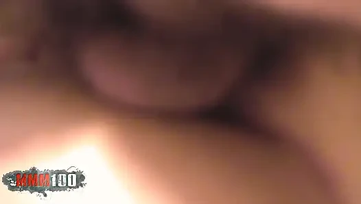 Die tschechische brünette Myriam wird auf dem Sofa mit Alex - anal & gesichtsbesamung gefüllt