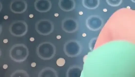 Aku suka muasin dirinya sendiri pakai dildo