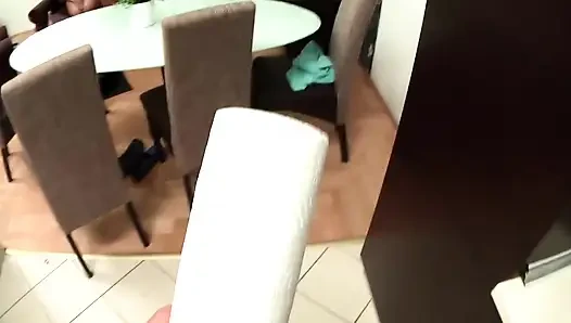 Asyalı Genç Kız Çifte Sikiliyor Ve Sert Emiyor