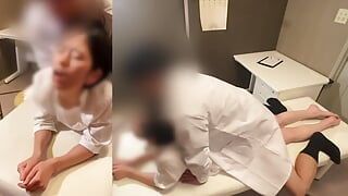 # 118 marido cornudo, lo siento - la esposa de la enfermera es entrenada para hablar sucio por el médico en el hospital