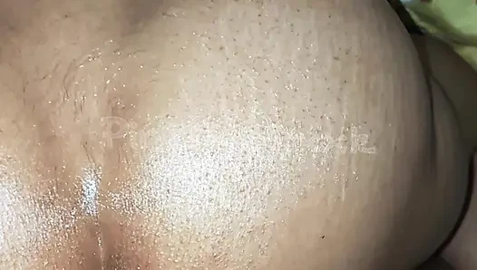 Pijat minyak gaya doggy closeup - pov
