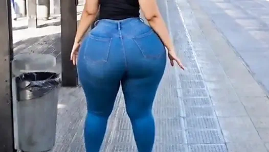 Big ass waiting for the bus