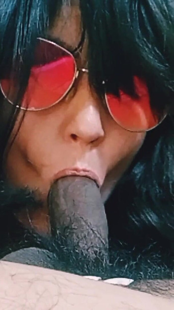 Slut Wife Πίπα κοντινό πλάνο με γυαλιά ηλίου | Κλιπ 1