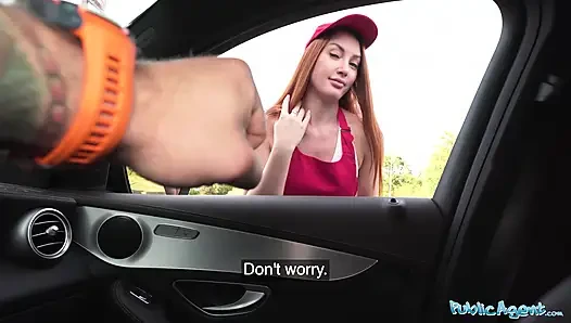 Aku ngentot memek gadis pizza hot ini saat jam istirahat makan siang - agen publik