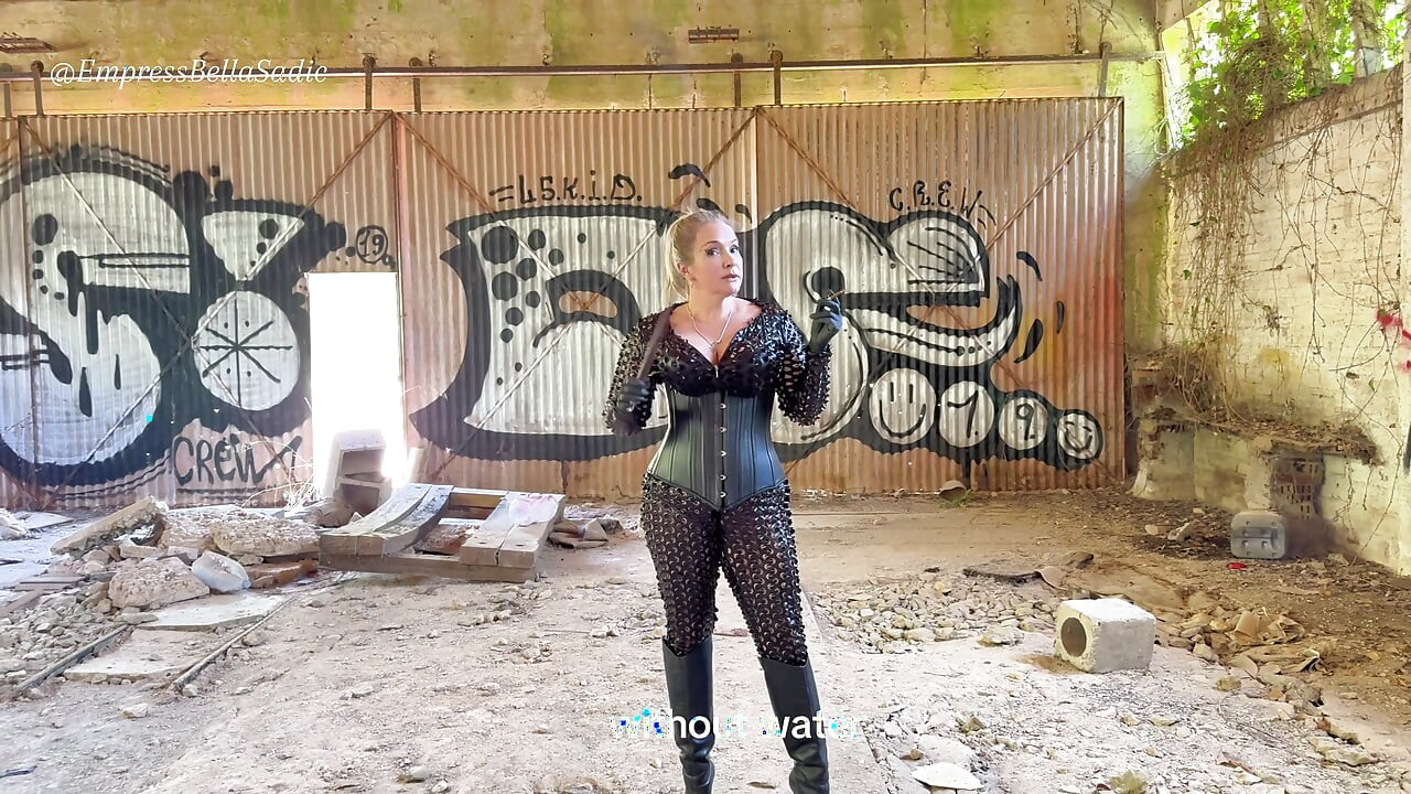 EmpressBellasadic 惩罚人类玩具