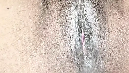 Bhabhi Ki Garam Chut Me Ungali Karti He