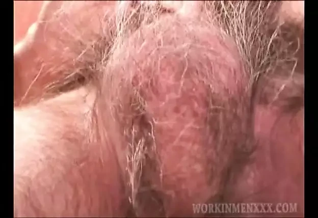 Mature Amateur Justin Beating Off