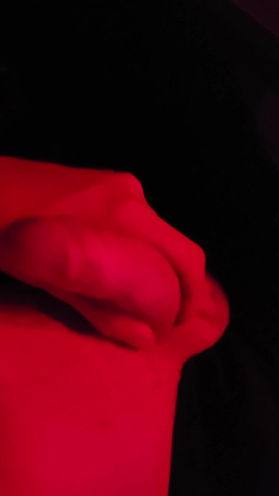 masturbate in red
