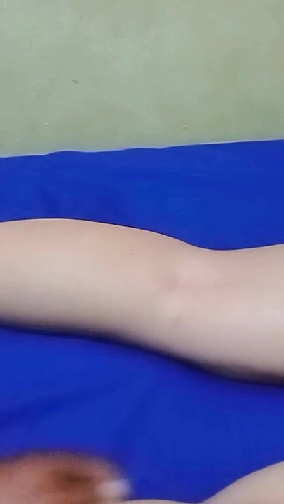 لحظة مذهلة من "تدليك لطيف مع امرأة جميلة بجسم جميل"
